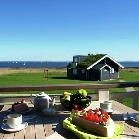 Semesterbostad With 1 Bedroom Sierksdorf